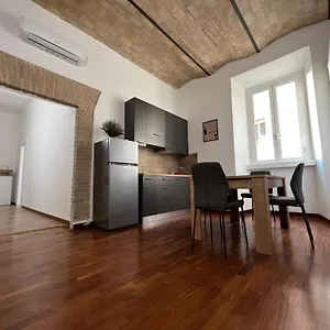 Starhome Colosseo Roma